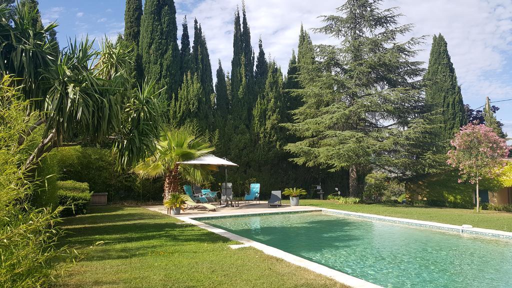 Le Clos Des Canebiers Acomodação com café da manhã Grasse Exterior foto